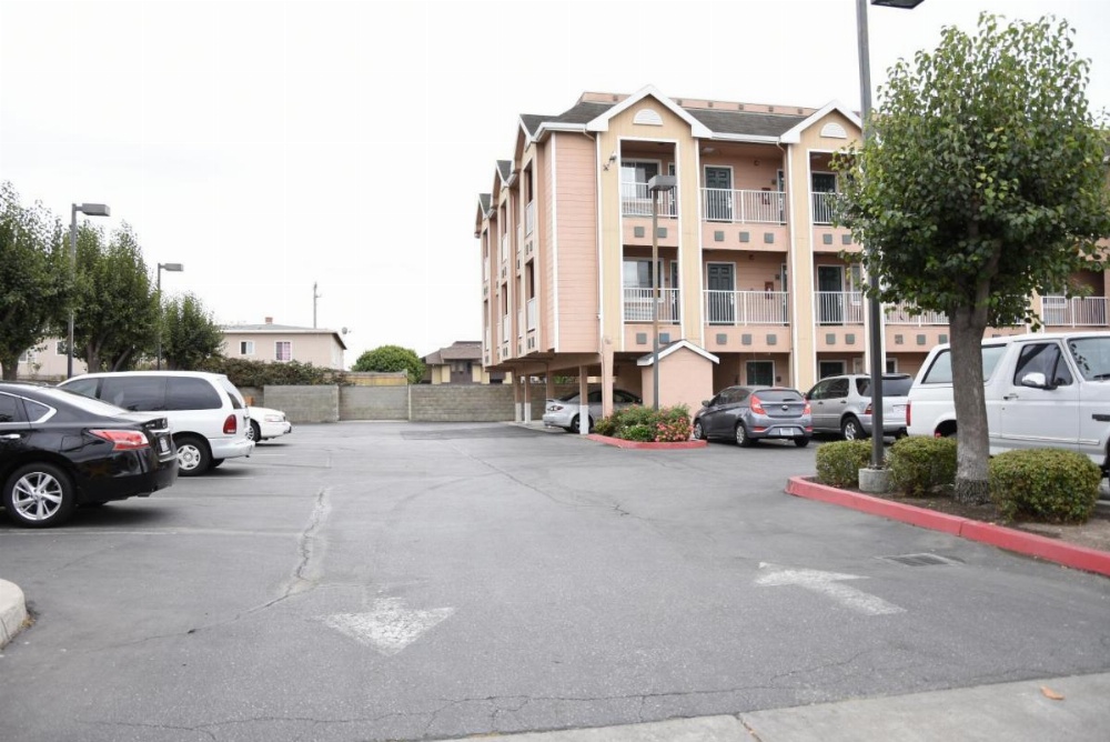 Howard Johnson by Wyndham Salinas Image 23