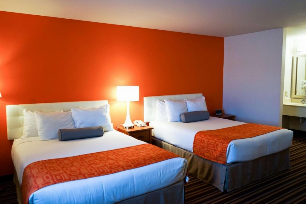 Howard Johnson by Wyndham Salinas Image 35